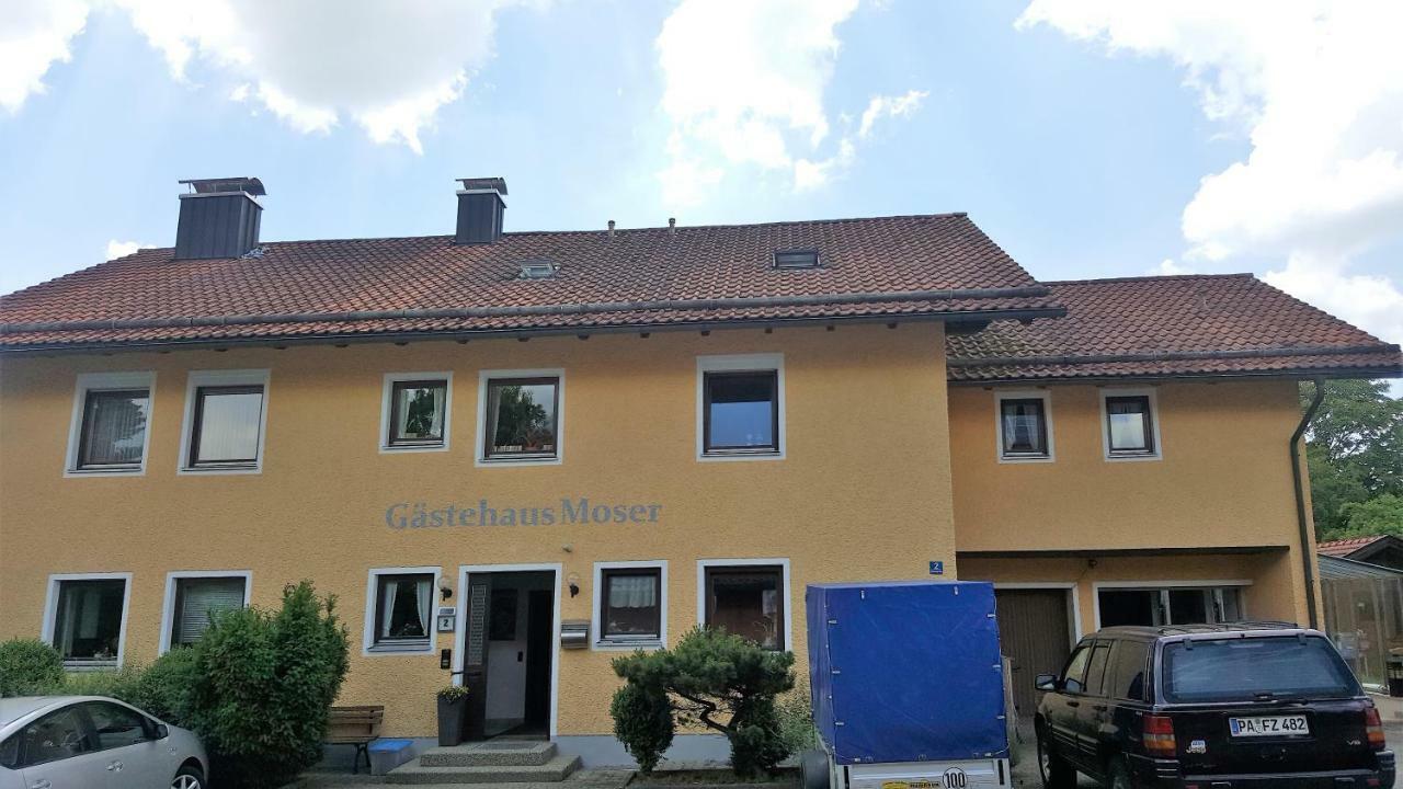 מלון Untergriesbach Gastehaus Moser מראה חיצוני תמונה